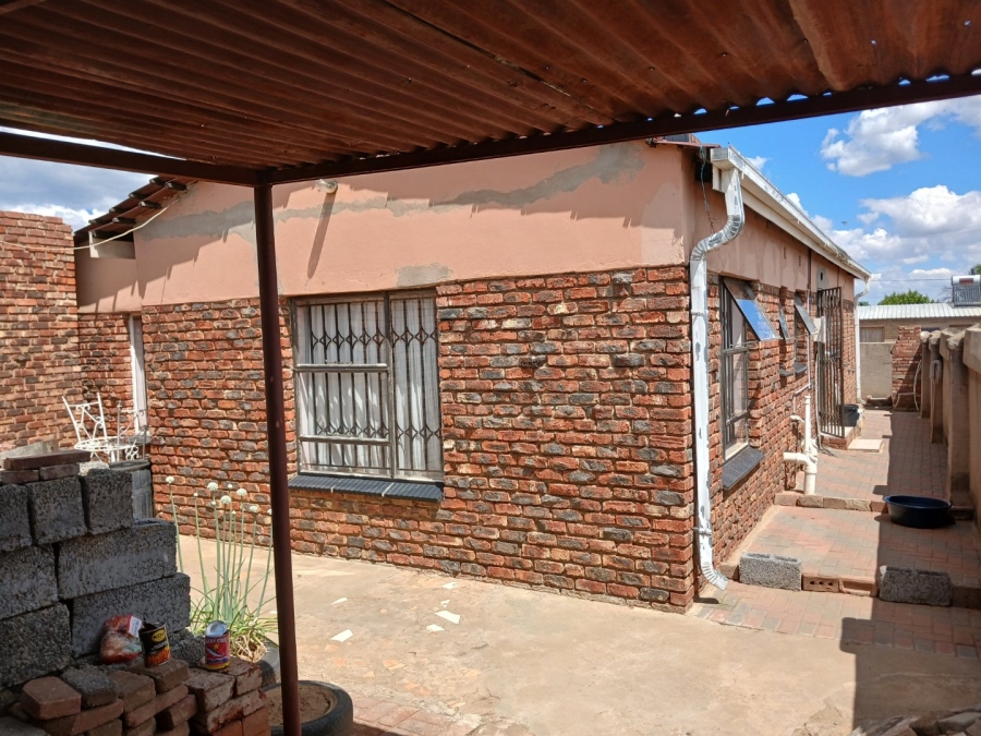 3 Bedroom Property for Sale in Maokeng Free State